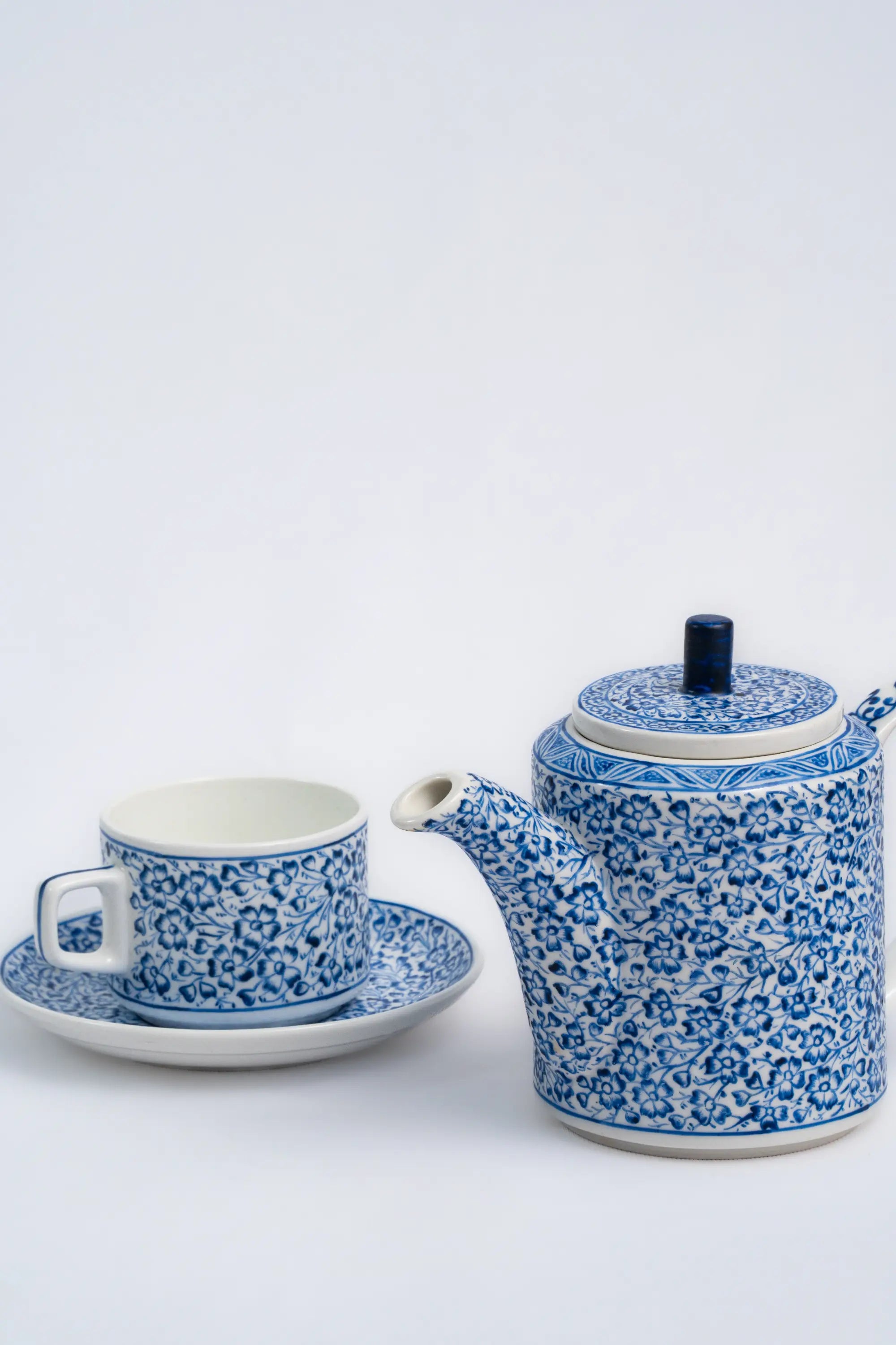 Tea set for 2 (cylindrical shape)